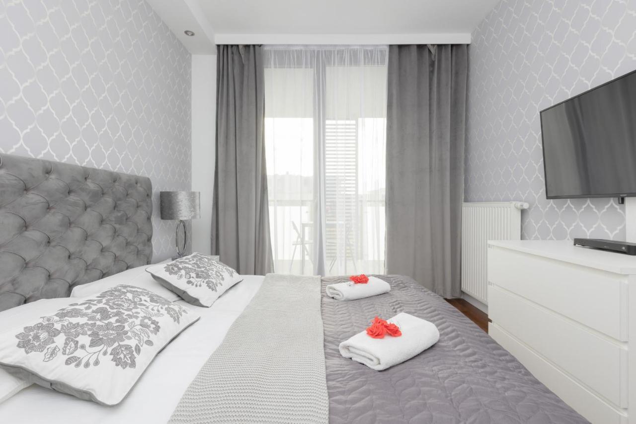 Warsaw Silver Residence By Renters Prestige Exterior foto